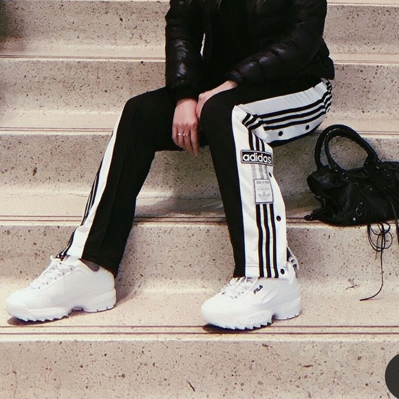 Fila Disruptor II Premium Sneaker - Picture 7 of 16